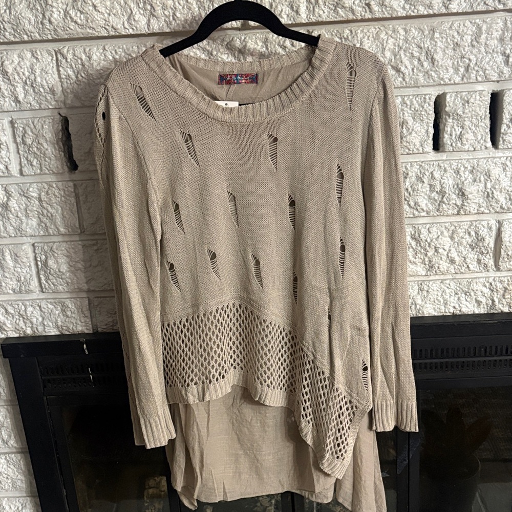 Selfie Couture Beige Knit Women's Top